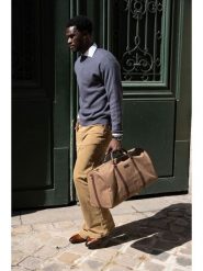 Victor & Hugo Paris Torba podróżna w kolorze jasnobrązowym - 53 x 27 x 27 cm rozmiar: onesize. Brązowe torby podróżne Victor & Hugo Paris, bez wzorów, z materiału, przez ramię. Za 369.99 zł.