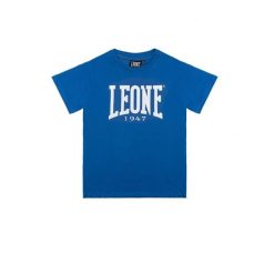 Leone 1947 Basic Kurzarm-T-Shirt z dużym logo dla Kinder. Niebieskie t-shirty LEONE 1947 APPAREL, bez wzorów, z bawełny, sportowe, bez kołnierzyka, bez ramiączek. W wyprzedaży za 39.68 zł.