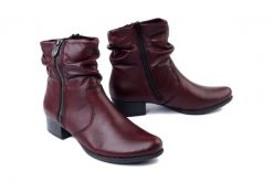 RIEKER 78656-35 red, botki damskie. Czerwone botki Rieker, bez wzorów, z polaru, bez obcasa, na obcasie, bez zapięcia. Za 299.93 zł.