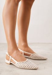 Beżowe Sandały Ozdobione Plecionką Melorah. Brązowe sandały Born2be, bez wzorów, z jeansu, eleganckie, bez obcasa, na płaskiej podeszwie, bez zapięcia. Za 119.99 zł.