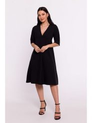 Be Wear Sukienka w kolorze czarnym rozmiar: XL. Czarne sukienki Be Wear, xl, bez wzorów, bez kołnierzyka, bez ramiączek, midi. Za 158.10 zł.