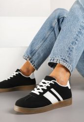 Czarne Sneakersy Typu Tenisówki Ozdobione Paskami Amolana. Czarne trampki Renee, bez wzorów, z jeansu, sportowe, bez zapięcia. W wyprzedaży za 67.99 zł.