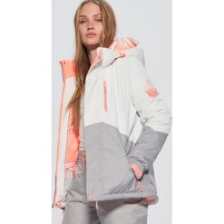 Kurtka snowboardowa - Jasny szary. Kurtki narciarskie marki WED'ZE. W wyprzedaży za 129.99 zł.