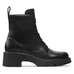 Botki Camper. Czarne botki Camper, bez wzorów, bez obcasa, na słupku, bez zapięcia. Za 629.99 zł.