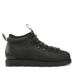 Trapery Native. Czarne traperki Native, bez wzorów, bez obcasa, bez zapięcia. Za 379.99 zł.