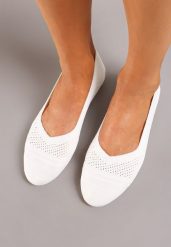 Białe Wsuwane Balerinki z Płaską Podeszwą Neliara. Białe baleriny Born2be, bez wzorów, z jeansu, eleganckie, z okrągłym noskiem, bez obcasa, na płaskiej podeszwie, bez zapięcia. W wyprzedaży za 37.49 zł.