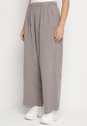 Szare Szerokie Spodnie z Bawełny z Wysokim Stanem Florili. Szare jeansy Born2be, bez wzorów, z bawełny, eleganckie, z podwyższonym stanem. W wyprzedaży za 110.49 zł.