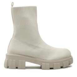 Botki DeeZee. Botki DeeZee, bez wzorów, bez obcasa, na płaskiej podeszwie, bez zapięcia. Za 119.99 zł.