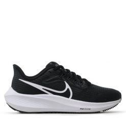 Buty do biegania Nike. Czarne buty do biegania Nike, bez wzorów, bez zapięcia, do biegania. Za 459.99 zł.