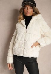 Jasnobeżowa Kurtka Pikowana z Miękkiego Futerka z Kapturem i Suwakiem Morinka. Brązowe kurtki Renee, l, bez wzorów, z futra, eleganckie, z kapturem. Za 129.99 zł.