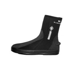 Buty neoprenowe Beuchat Sport 5mm do nurkowania. Czarne buty treningowe BEUCHAT, bez wzorów, z neoprenu, bez zapięcia, do pływania. Za 215.00 zł.