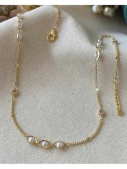 Luseera Pozłacany naszyjnik z kryształami - dł. 45 cm rozmiar: onesize. Białe naszyjniki Luseera, z materiału, z kryształem, pozłacane. Za 34.99 zł.