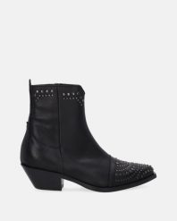 CZARNE KOWBOJKI Z NITAMI 2161 VITE NERO. Czarne botki Venezia, bez wzorów, ze skóry, bez obcasa, bez zapięcia. Za 599.00 zł.