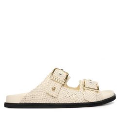 Klapki BOSS. Białe klapki Boss, bez wzorów, bez obcasa, bez zapięcia. Za 1,089.00 zł.