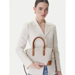 Torebka MICHAEL Michael Kors. Białe torebki klasyczne MICHAEL Michael Kors, bez wzorów, klasyczne, bez dodatków. Za 949.99 zł.