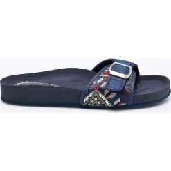 Desigual - Klapki Exotic Denim. Klapki marki NABAIJI. W wyprzedaży za 129.90 zł.