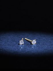 DIAMANTA Złote kolczyki-wkrętki z diamentami rozmiar: onesize. Żółte kolczyki DIAMANTA, z diamentem, złote. Za 1,165.99 zł.