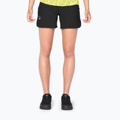 Spodenki wspinaczkowe damskie Wild Country Session. Czarne szorty WILD COUNTRY, bez wzorów, sportowe. Za 159.99 zł.