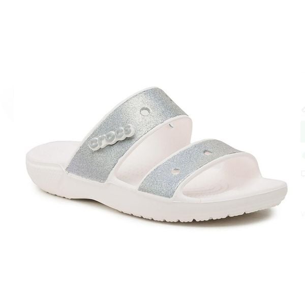 Klapki Dla Dorosłych Crocs Classic Glitter Sandal. Szare klapki Crocs, bez wzorów, z materiału, bez obcasa, bez zapięcia. Za 99.99 zł.