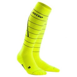 Skarpety kompresyjne damskie sportowe CEP Reflective wysokie. Czarne skarpetki CEP, bez wzorów. Za 209.00 zł.