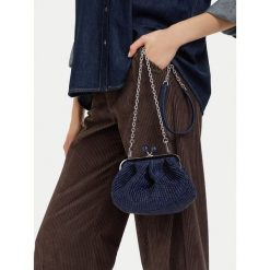 Torebka Weekend Max Mara. Niebieskie kopertówki Weekend Max Mara, bez wzorów, wizytowe, bez dodatków. Za 1,159.00 zł.