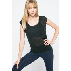 Nike - Top. T-shirty marki Nike. W wyprzedaży za 119.90 zł.