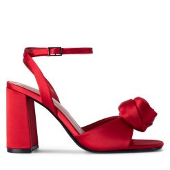 Sandały JENNY. Czerwone sandały Jenny, bez wzorów, bez obcasa, bez zapięcia. Za 149.99 zł.
