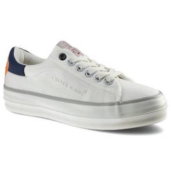 Białe Trampki Cross Jeans Damskie Modne Obuwie. Białe trampki Cross Jeans, bez wzorów, z jeansu, eleganckie, bez zapięcia. Za 86.20 zł.