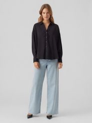Vero Moda Bluzka "Queeny" w kolorze czarnym rozmiar: XS. Czarne bluzki Vero Moda, xs, bez wzorów, z lyocellu, bez kołnierzyka, bez ramiączek. Za 113.99 zł.