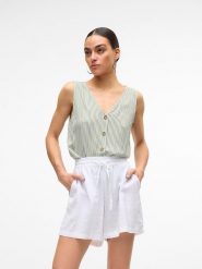 Vero Moda Top w kolorze jasnozielonym rozmiar: XL. Zielone topy Vero Moda, s, bez wzorów, z wiskozy, klasyczne, bez kołnierzyka, bez ramiączek. Za 48.62 zł.