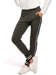 Made of emotion Spodnie dresowe w kolorze khaki rozmiar: S. Brązowe spodnie sportowe Made Of Emotion, bez wzorów, z dresówki. Za 131.74 zł.