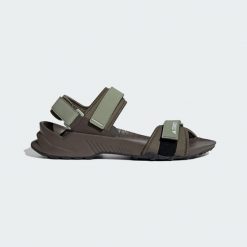 Sandały Terrex Hydroterra. Brązowe sandały adidas, bez wzorów, bez obcasa, bez zapięcia. Za 239.00 zł.