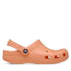 Klapki Crocs. Brązowe klapki Crocs, bez wzorów, bez obcasa, bez zapięcia. Za 229.99 zł.
