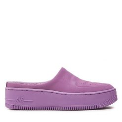 Klapki Nike. Fioletowe klapki Nike, bez wzorów, bez obcasa, bez zapięcia. Za 419.99 zł.