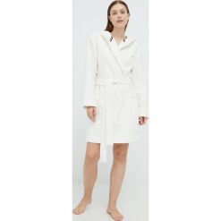 Tommy Hilfiger szlafrok bawełniany kolor beżowy. Brązowe szlafroki damskie Tommy Hilfiger, l, bez wzorów, z bawełny, bez ramiączek. W wyprzedaży za 342.99 zł.