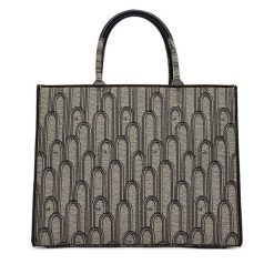 Torebka Furla. Czarne torebki klasyczne Furla, bez wzorów, klasyczne, bez dodatków. Za 1,559.00 zł.