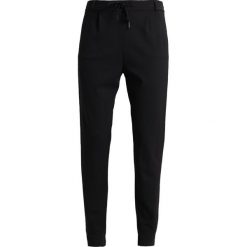 Comma Spodnie treningowe black. Czarne spodnie sportowe marki comma, z dresówki. Za 379.00 zł.