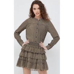 Pepe Jeans koszula damska regular. Koszule Pepe Jeans, l, bez wzorów, z jeansu, bez kołnierzyka, bez ramiączek. W wyprzedaży za 229.99 zł.