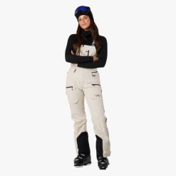 Spodnie narciarskie kobiece Swedemount Lofoten 3L Shell Bib Pants II wodoodporne. Szare spodnie narciarskie SWEDEMOUNT, bez wzorów, narciarskie. W wyprzedaży za 672.00 zł.