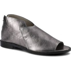 Srebrne Sandały Dwunasty Shoes Buty Damskie Obuwie. Szare sandały Dwunasty Shoes, bez wzorów, ze skóry, eleganckie, bez obcasa, na płaskiej podeszwie, bez zapięcia. Za 289.00 zł.