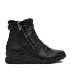 Botki Rieker. Czarne botki Rieker, bez wzorów, bez obcasa, na koturnie, bez zapięcia. Za 439.99 zł.