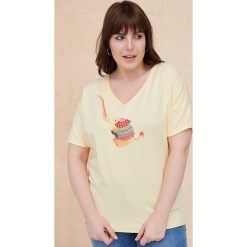T-Shirt Damski Elefan Plus Size Bananowy. Żółte t-shirty blue shadow, plus size, z aplikacjami, z bawełny, bez kołnierzyka, bez ramiączek. W wyprzedaży za 84.95 zł.
