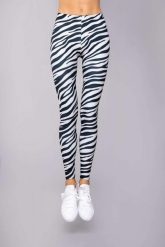 Legginsy sportowe damskie DEEP TRIP Zebra. Czarne legginsy DEEP TRIP, bez wzorów, z elastanu, sportowe. Za 179.00 zł.