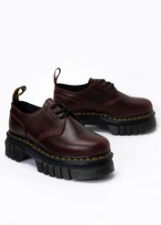 Półbuty damskie bordowe DR. MARTENS AUDRICK 3I SHOE. Czerwone półbuty wsuwane Dr Martens, bez wzorów, biznesowe, bez obcasa. Za 809.99 zł.
