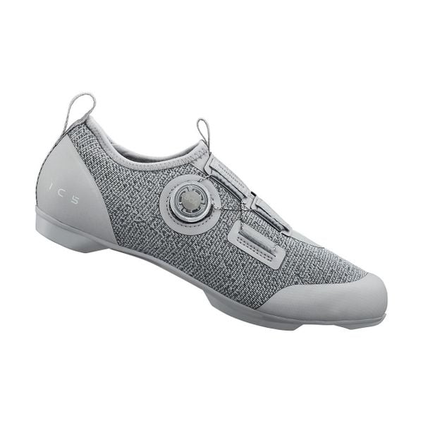 Buty Shimano Sh-Ic501. Szare buty treningowe Shimano, bez wzorów, bez zapięcia, rowerowe. Za 572.00 zł.