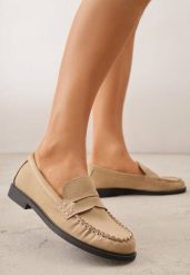 Beżowe Mokasyny VICES z Wkładką ze Skóry Naturalnej i Przeszyciami Astanie. Brązowe mokasyny Renee, bez wzorów, z jeansu. Za 89.99 zł.