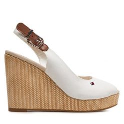 Sandały Tommy Hilfiger. Sandały Tommy Hilfiger, bez wzorów, bez obcasa, na koturnie, bez zapięcia. Za 319.99 zł.