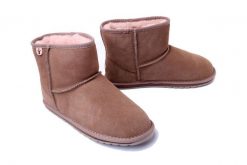 EMU AUSTRALIA T10103 Wallaby Mini Teens mushroom, botki damskie. Brązowe botki Emu Australia, bez wzorów, ze skóry, bez obcasa, bez zapięcia. Za 311.92 zł.