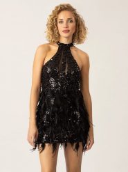 APART Sukienka w kolorze czarnym rozmiar: 38. Czarne sukienki Apart, bez wzorów, bez kołnierzyka, bez ramiączek, mini. Za 479.76 zł.