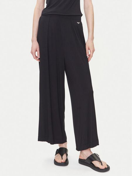 Emporio Armani Underwear Spodnie materiałowe EW000522 AF10889 UC001 Czarny Loose Fit. Czarne spodnie materiałowe Emporio Armani Underwear, bez wzorów, z materiału. Za 309.99 zł.